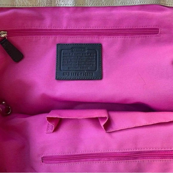 Used Coach Purse - Picture 3 of 4
